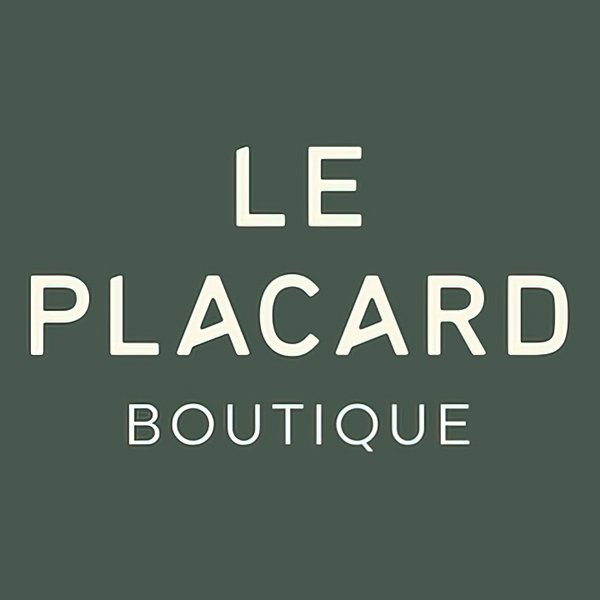 LE PLACARD